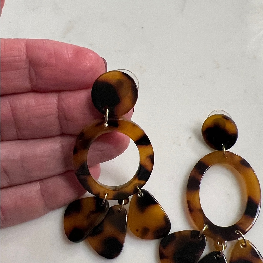 Plastic Plastic Tortoise Shell Dangle Earrings - image 2